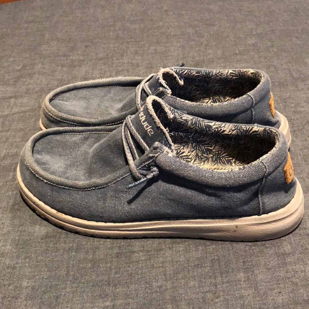 Hey Dude Dude’s men’s youth 6. Eu 38. Women’s 7.